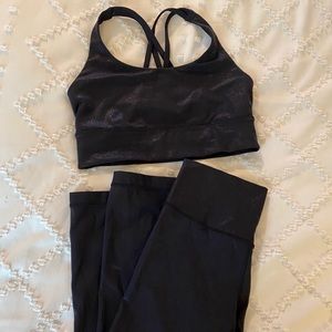 Lululemon Black Shiny Bra & Leggings Matching Set